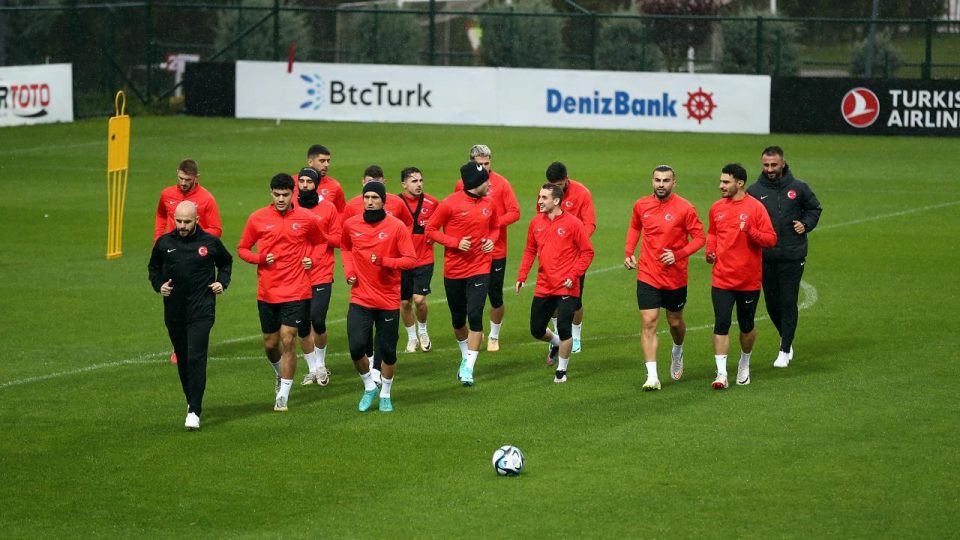 A Milli Futbol Takımı Almanya ve Galler maçlarının hazırlıklarına başladı